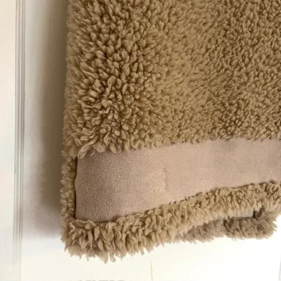 Genuine Sherling Wool Vest with Buckle Collar | Size Medium - Picture 6 of 10